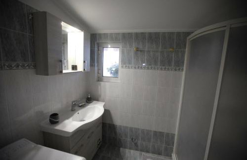 Apos Roof - Photo 20