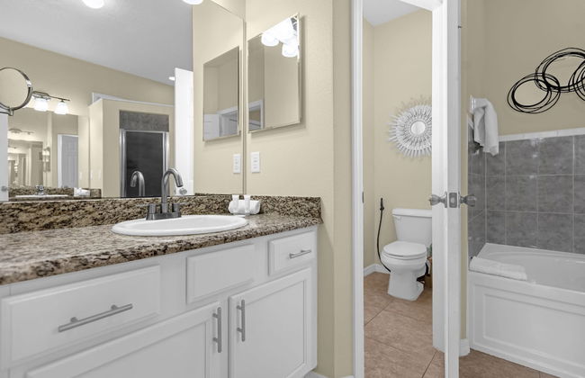 Upstay - New Home Near Disney w Private Pool BBQ - Foto 25