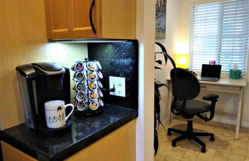 Stylish 4 Bedroom Home Near Venice Beach with Backyard BBQ - Foto 34
