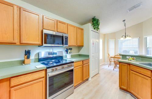 Family Home with Pool Visit Disney and Orlando Parks! - Foto 7