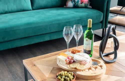 Elliot Oliver - Stunning Three Bedroom Penthouse With Large Terrace & Parking - Foto 22