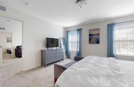 SoHa Year Round Heated Indoor Outdoor Pool - Photo 23