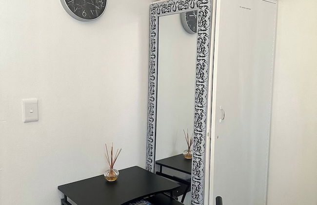 Charming Executive Studio, Solar Power, Wifi - Foto 10