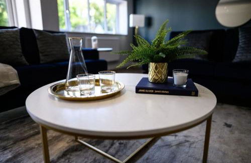 The Coach House at Wenvoe Manor, Cardiff - Photo 49