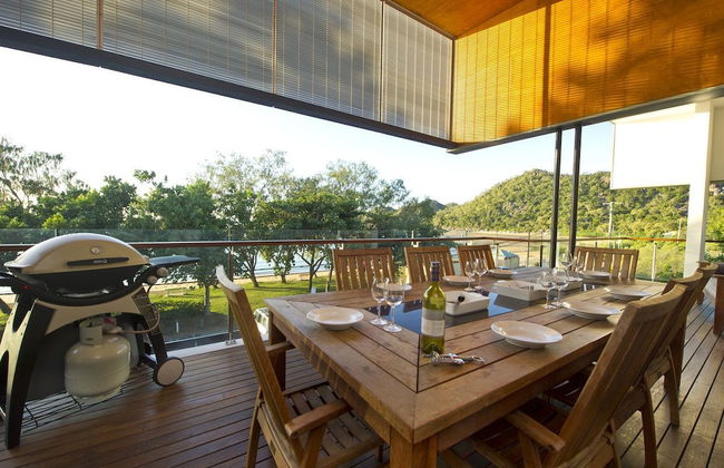 Maggies Beachfront Apt. 12 - Photo 12