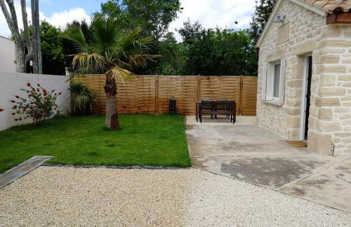 Petite Maison refaite à neuf proche plage - Foto 31