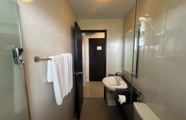 Palette Bella B All Suites Bangkok Hotel - Photo 51