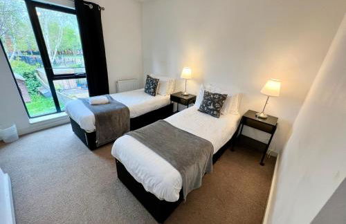 Spacious 5 bed townhouse Manchester, Salford Qauys - Two Bedroom with Parking - Foto 6