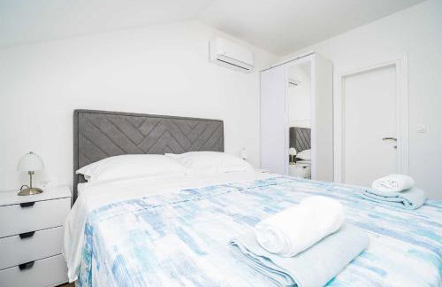 5* Beachfront Villa Olive Mill - Foto 32