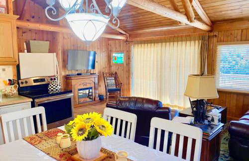 Cute and Comfy Cabin - Foto 34