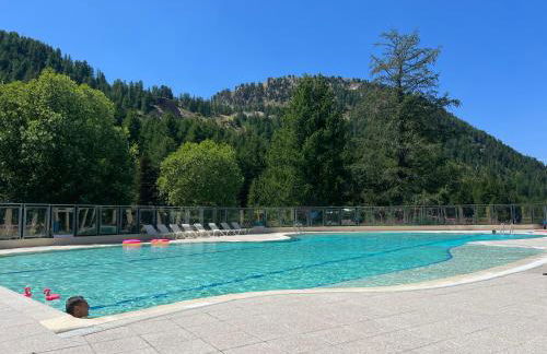 Plein Centre, luxueux 6 personnes, 2 chambres, parking , terrasse, vue époustouflante, Tout pédestre, piste à 100m - Photo 27