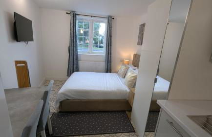 Annexe Studio private entrance, hallway and parking - Foto 9