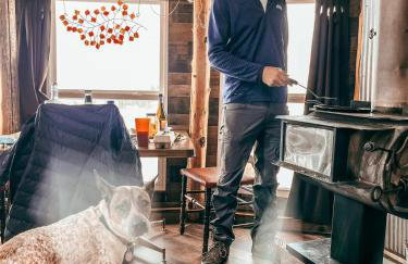 Red-tail Roundhouse at 22 West Cabins and Recreation - Foto 7