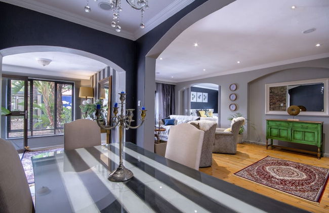 The Minimalist - Photo 22