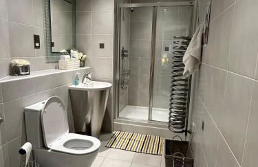 Fantastic and modern city centre flat with FREE parking! - Foto 9