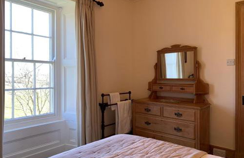 The Front Wing - Pen y Graig farmhouse, Church Bay, sea views near beach No Pets - Foto 7