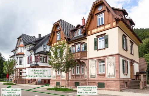 Charaktervolle 122qm Altbau-Ferienwohnung mit Stuck, viel Platz für Familien & Gruppen bis zu 8 Personen, Parkplatz inklusive - Photo 15