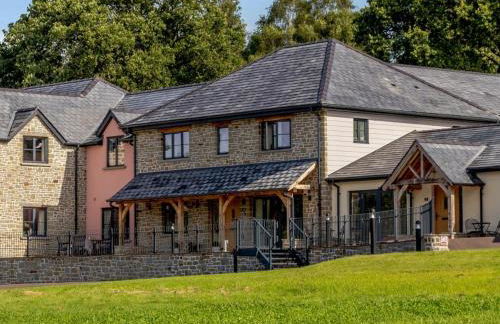 2 Bed in Usk- oc-83993 - Foto 2