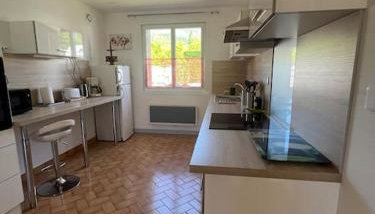 Appartement les Mésanges en rez de jardin -terrasse-2 chambres-parking - Foto 2