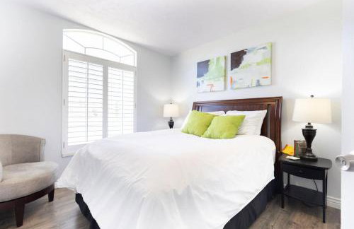 Farmington Gem, fenced yard, sleeps 6 - Foto 74