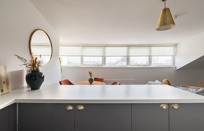 The West Hampstead Retreat - Modern & Bright 1bdr Apartment - Photo 19