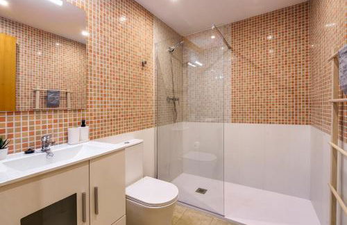 oasis en el centro de manresa - Photo 15