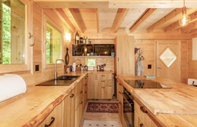 Chalet in Rossiniere Near Glacier & Lake - Foto 15