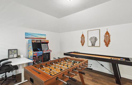 Brand New 5BD 4BA Luxury Vacation Home w Hot Tub - Foto 43