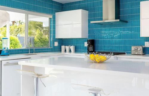 As seen on HGTV Desert Flippers The Pink Door - Foto 16