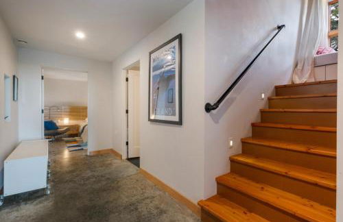 Water Views, Walk to Beach! New Hot Tub! - Foto 24