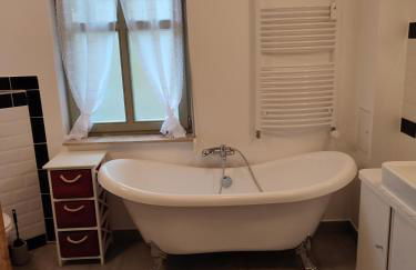 Ferienwohnung Birkenwerder bei Berlin mit Terrasse und kleinem Garten - Foto 7