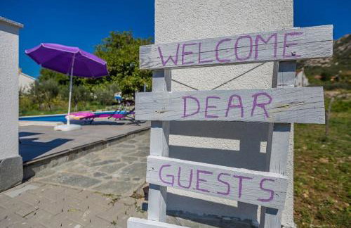 Studio apartman u kući s bazenom - Foto 16