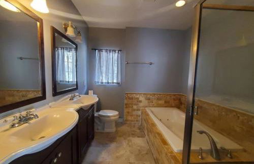 Tarzana 6 Bedroom Charmer W Pool - Foto 23