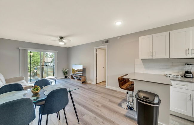 Cozy 2BR Near UT Hyde Park Evonify - Foto 10