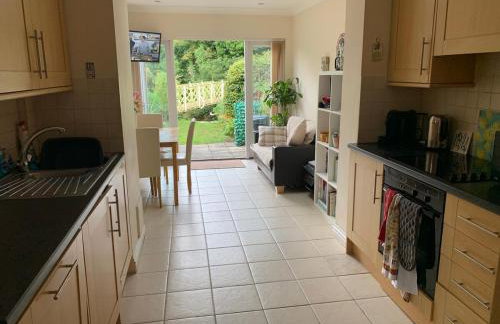 Lovely riverside cottage, Weybridge, Surrey - Foto 7