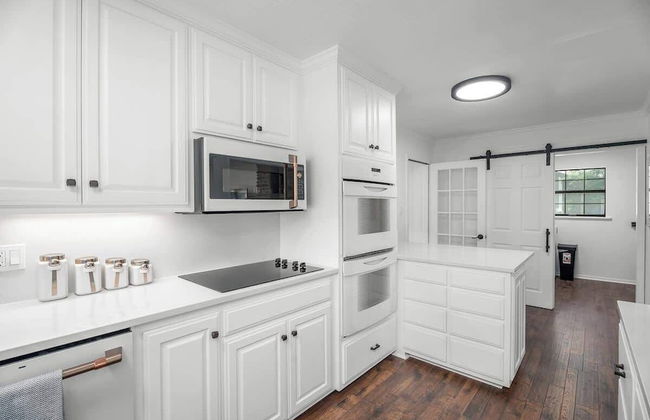 Pecan Retreat-half Mile to Main - Foto 11