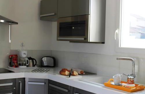 Villa in Languedoc with Pool near Historic Cities - Foto 2