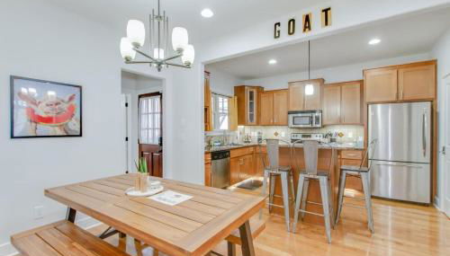 Vibrant Trendy Two Bedroom Home Near Marathon Village - Foto 2