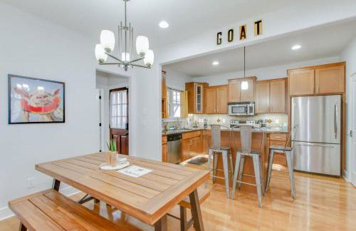 Vibrant Trendy Two Bedroom Home Near Marathon Village - Foto 2