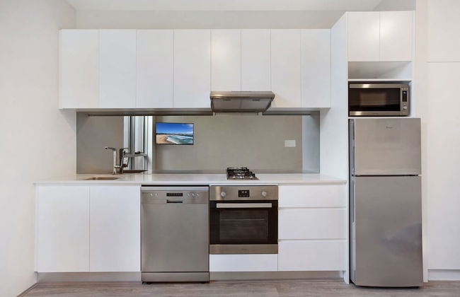 Bondi Beach Studios - Photo 12