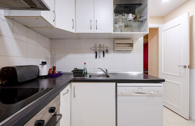 Comfortable 3BR Apartment Close to Placa Espana and Sants Station - Foto 17