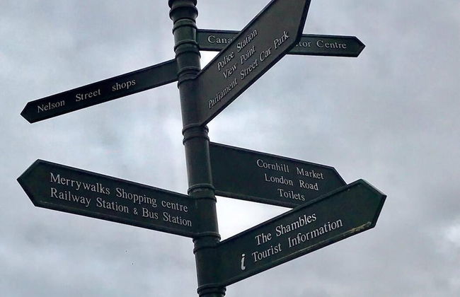 Modern Penthouse With Views in Stroud - Foto 23