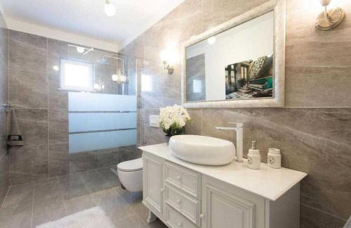 Villa Silence with pool Near Krka National Park - Foto 17