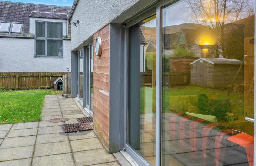 Cheerful Stays: 4 Bedroom Cottage in Arrochar - Foto 74