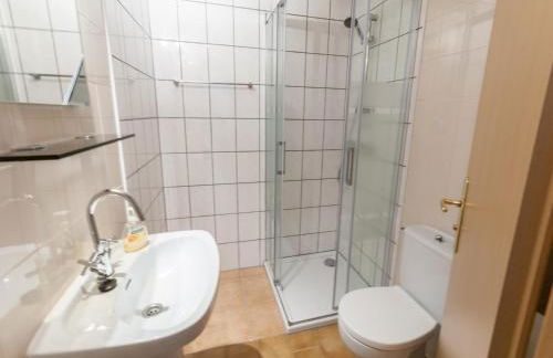 Peaceful Holiday Home in Costa Brava With Private Pool - Foto 28