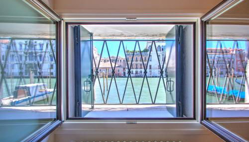 GrandCanal-Red - Foto 1