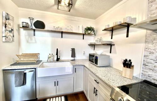 Hot Tub Luxe Retreat • Game Room • Lake • Bryce - Foto 31