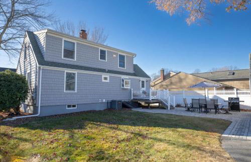 Renovated Cape Near Beach with Fire Pit - Foto 42