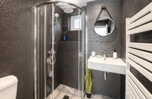 Chris Guesthouses - Foto 22