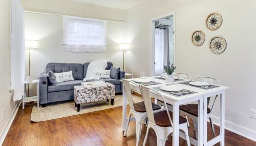 Walkable Location Quaint Cottage in Forest Grove! - Foto 3